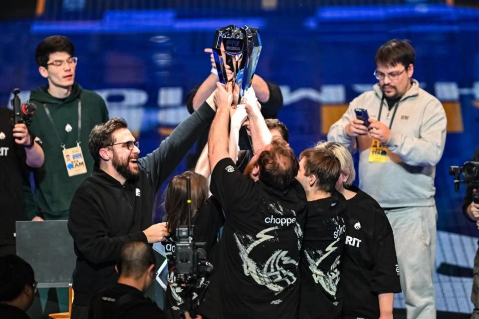 对抗适应 对抗适应